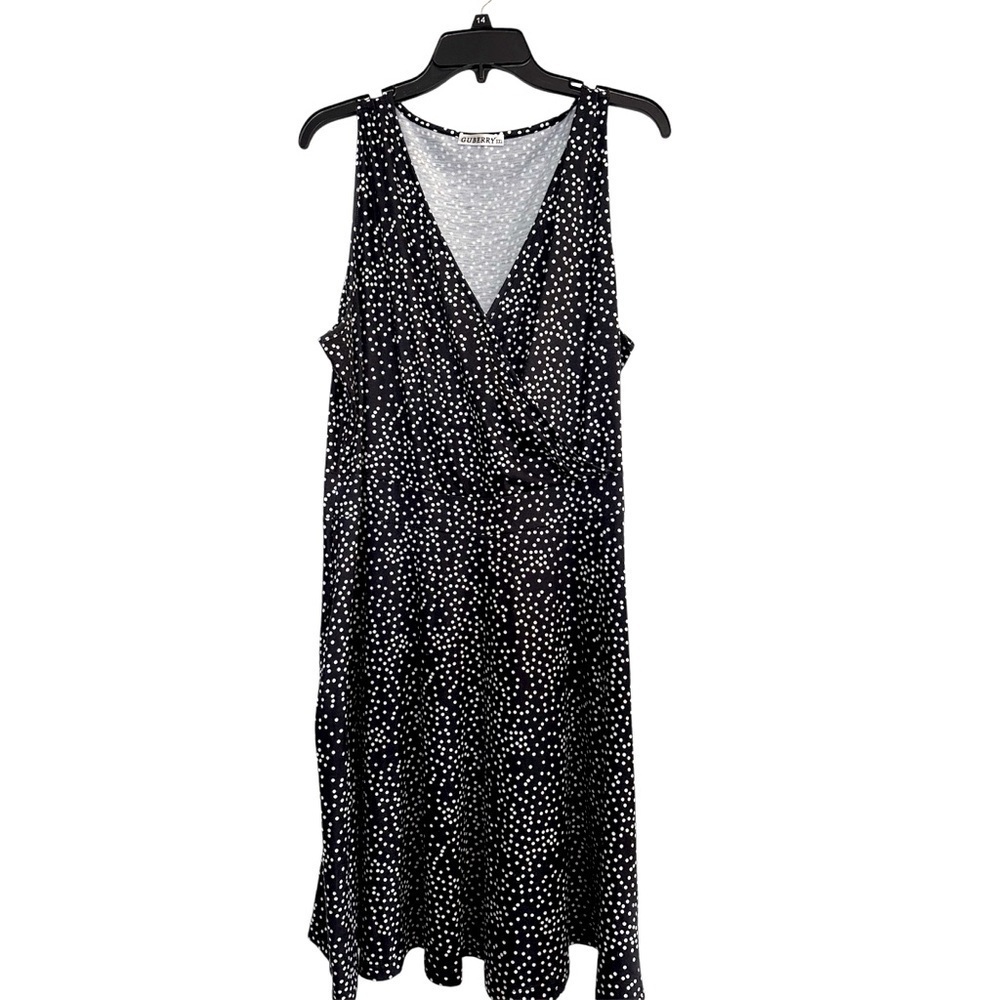Women’s cotton Vneck sleeveless dress mid knee length black /white polkadots xxl
